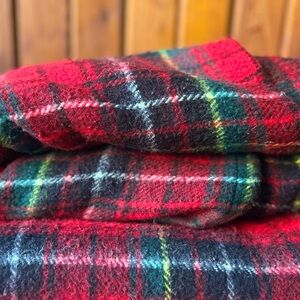 Tennessee Woolen Mills Wearable Blanket Wrap Snap Plaid Stadium Robe Snuggle USA